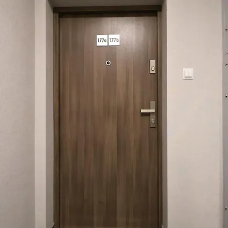 17 Pietro #capitaltower 177b Fv